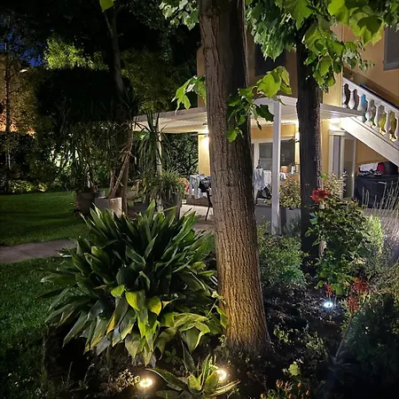 La Tua Casa Con Giardino A 2 Passi Dal Centro 摩德纳