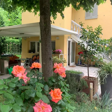 La Tua Casa Con Giardino A 2 Passi Dal Centro Dom wakacyjny *