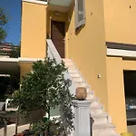 Dom wakacyjny La Tua Casa Con Giardino A 2 Passi Dal Centro *