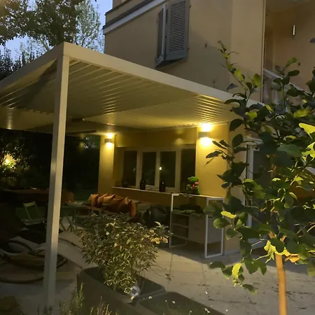 La Tua Casa Con Giardino A 2 Passi Dal Centro Ferienhaus Modena